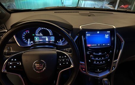 Cadillac SRX II рестайлинг, 2014 год, 2 200 000 рублей, 17 фотография