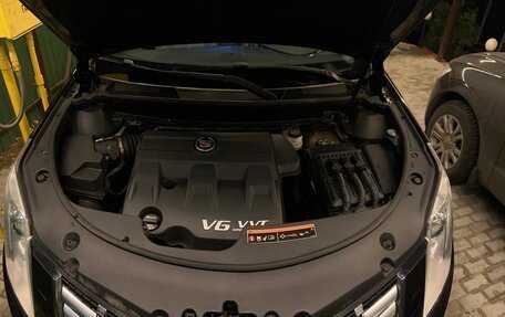 Cadillac SRX II рестайлинг, 2014 год, 2 200 000 рублей, 27 фотография