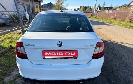 Skoda Rapid I, 2018 год, 800 000 рублей, 3 фотография