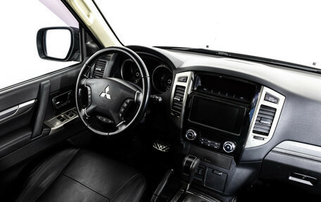 Mitsubishi Pajero IV, 2017 год, 3 249 000 рублей, 16 фотография
