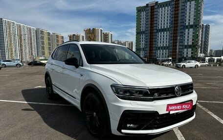 Volkswagen Tiguan II, 2019 год, 3 830 000 рублей, 2 фотография