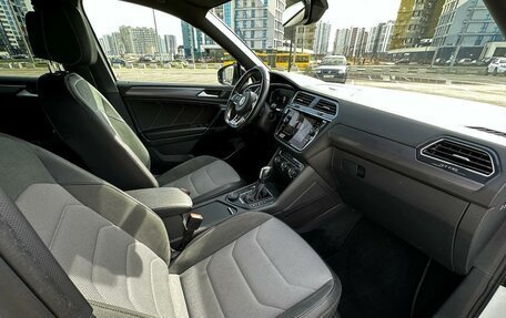 Volkswagen Tiguan II, 2019 год, 3 830 000 рублей, 13 фотография