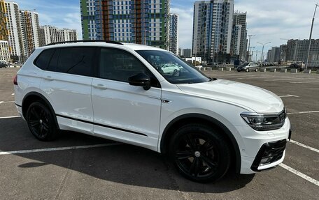 Volkswagen Tiguan II, 2019 год, 3 830 000 рублей, 16 фотография