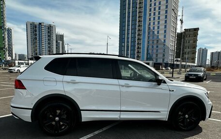 Volkswagen Tiguan II, 2019 год, 3 830 000 рублей, 20 фотография