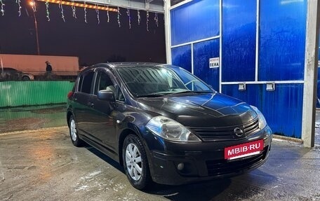 Nissan Tiida, 2011 год, 990 000 рублей, 23 фотография