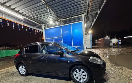 Nissan Tiida, 2011 год, 990 000 рублей, 24 фотография