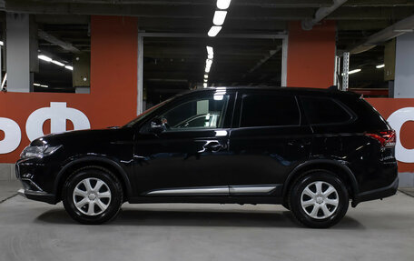 Mitsubishi Outlander III рестайлинг 3, 2016 год, 1 698 000 рублей, 8 фотография