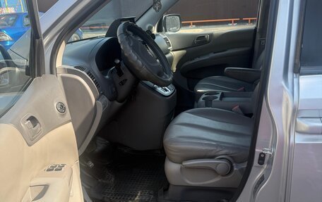 KIA Carnival III, 2010 год, 1 590 000 рублей, 12 фотография