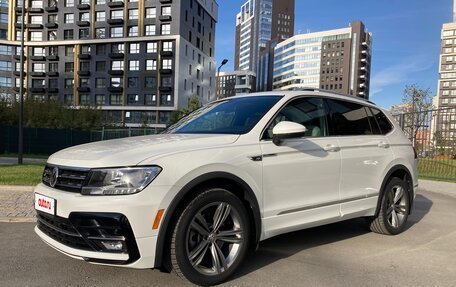 Volkswagen Tiguan II, 2018 год, 3 345 000 рублей, 4 фотография