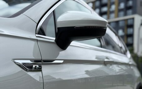 Volkswagen Tiguan II, 2018 год, 3 345 000 рублей, 8 фотография