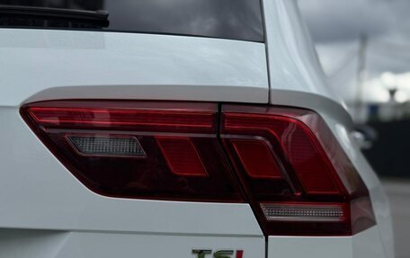 Volkswagen Tiguan II, 2018 год, 3 345 000 рублей, 10 фотография