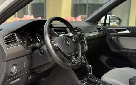 Volkswagen Tiguan II, 2018 год, 3 345 000 рублей, 20 фотография