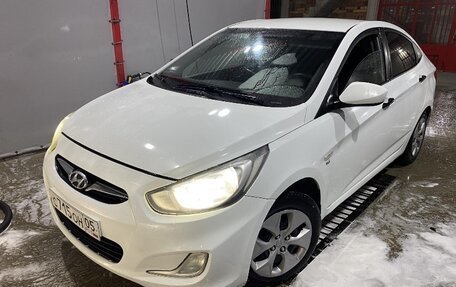 Hyundai Solaris II рестайлинг, 2013 год, 610 000 рублей, 3 фотография