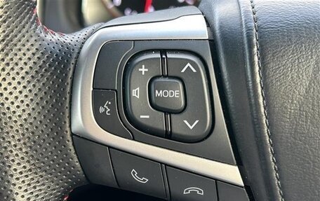 Toyota Harrier, 2019 год, 2 200 000 рублей, 11 фотография