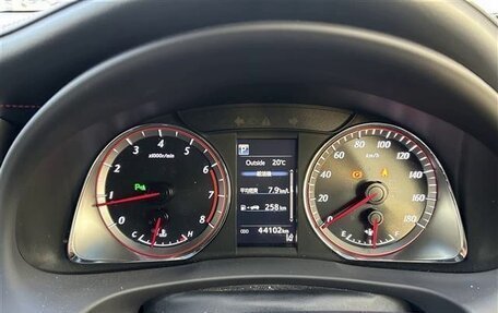 Toyota Harrier, 2019 год, 2 200 000 рублей, 10 фотография