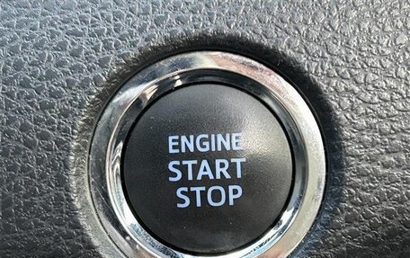 Toyota Harrier, 2019 год, 2 200 000 рублей, 23 фотография