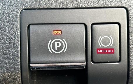 Toyota Harrier, 2019 год, 2 200 000 рублей, 24 фотография