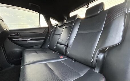 Toyota Harrier, 2019 год, 2 200 000 рублей, 38 фотография