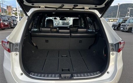 Toyota Harrier, 2019 год, 2 200 000 рублей, 39 фотография