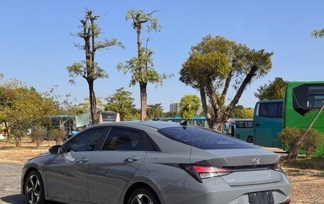 Hyundai Elantra, 2022 год, 1 520 000 рублей, 2 фотография