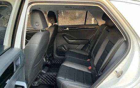 Volkswagen T-Roc I, 2022 год, 1 330 000 рублей, 8 фотография