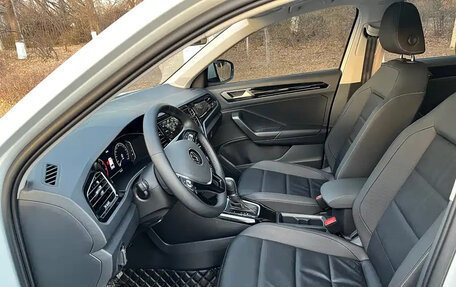 Volkswagen T-Roc I, 2022 год, 1 330 000 рублей, 9 фотография