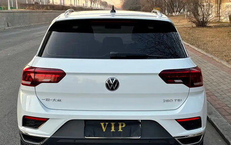 Volkswagen T-Roc I, 2022 год, 1 330 000 рублей, 5 фотография