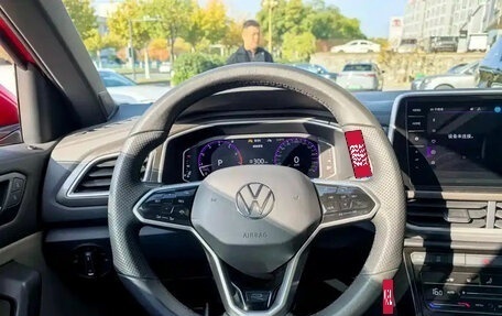 Volkswagen T-Roc I, 2022 год, 1 315 000 рублей, 10 фотография