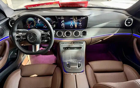 Mercedes-Benz E-Класс, 2022 год, 4 021 555 рублей, 7 фотография