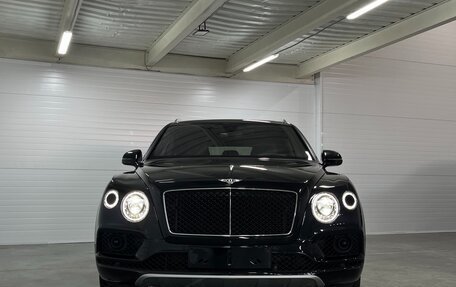 Bentley Bentayga I, 2017 год, 11 900 000 рублей, 2 фотография