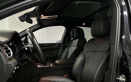 Bentley Bentayga I, 2017 год, 11 900 000 рублей, 21 фотография