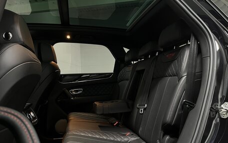 Bentley Bentayga I, 2017 год, 11 900 000 рублей, 23 фотография