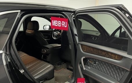 Bentley Bentayga I, 2017 год, 11 900 000 рублей, 25 фотография