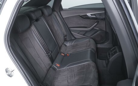 Audi A4, 2017 год, 2 430 000 рублей, 7 фотография