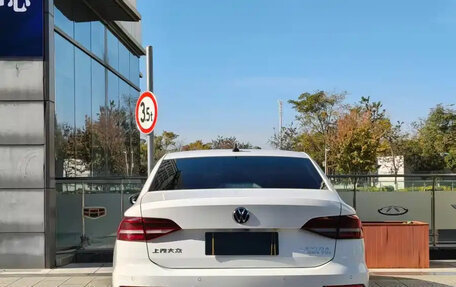 Volkswagen Lavida, 2022 год, 1 850 000 рублей, 6 фотография