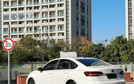 Volkswagen Lavida, 2022 год, 1 850 000 рублей, 5 фотография