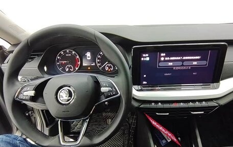 Skoda Octavia IV, 2025 год, 2 700 000 рублей, 3 фотография