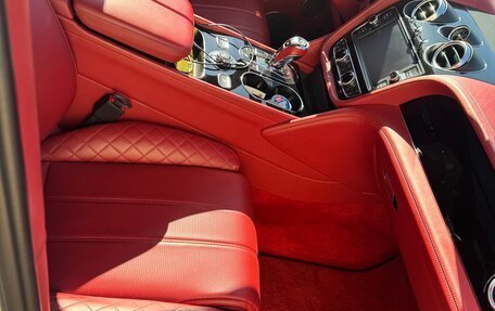 Bentley Bentayga I, 2018 год, 10 000 000 рублей, 16 фотография