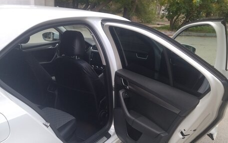 Skoda Octavia, 2018 год, 1 750 000 рублей, 9 фотография