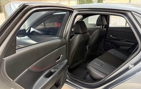 Hyundai Elantra, 2025 год, 2 000 000 рублей, 5 фотография