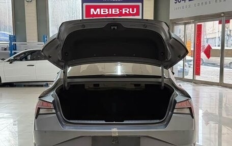 Hyundai Elantra, 2025 год, 2 000 000 рублей, 2 фотография