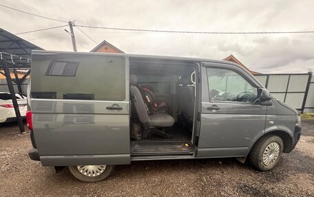 Volkswagen Caravelle T5, 2013 год, 1 690 000 рублей, 16 фотография