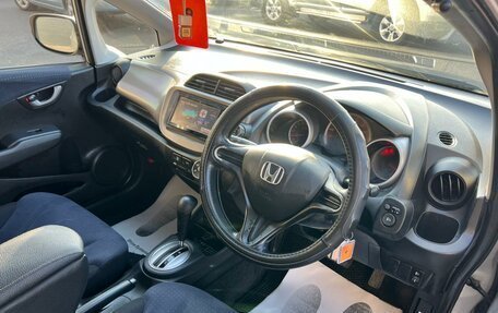 Honda Fit III, 2010 год, 859 000 рублей, 11 фотография