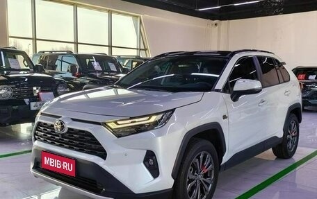 Toyota RAV4, 2023 год, 3 300 007 рублей, 1 фотография