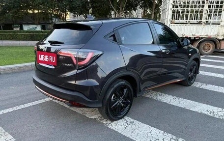 Honda Vezel, 2022 год, 1 360 000 рублей, 5 фотография
