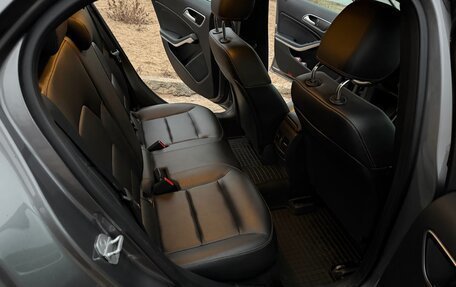 Mercedes-Benz GLA, 2016 год, 2 500 000 рублей, 14 фотография