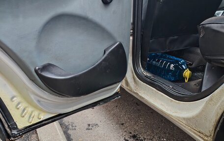 Chevrolet Niva I рестайлинг, 2003 год, 165 000 рублей, 10 фотография