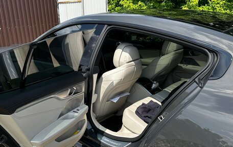 BMW 8 серия, 2021 год, 9 000 000 рублей, 12 фотография