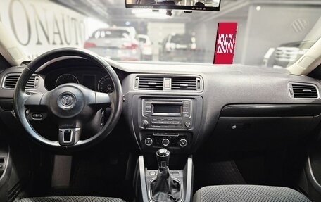 Volkswagen Jetta VI, 2013 год, 850 000 рублей, 17 фотография