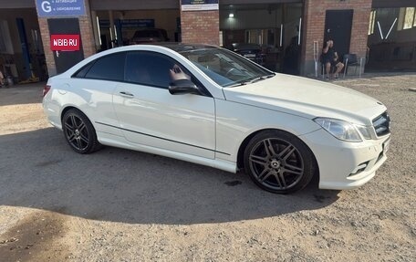 Mercedes-Benz E-Класс, 2009 год, 1 100 000 рублей, 4 фотография